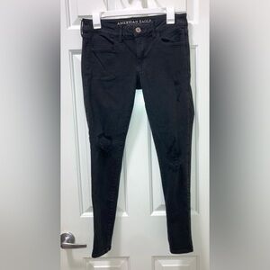 American Eagle Super Stretch Distressed Black Jeggings Size 6